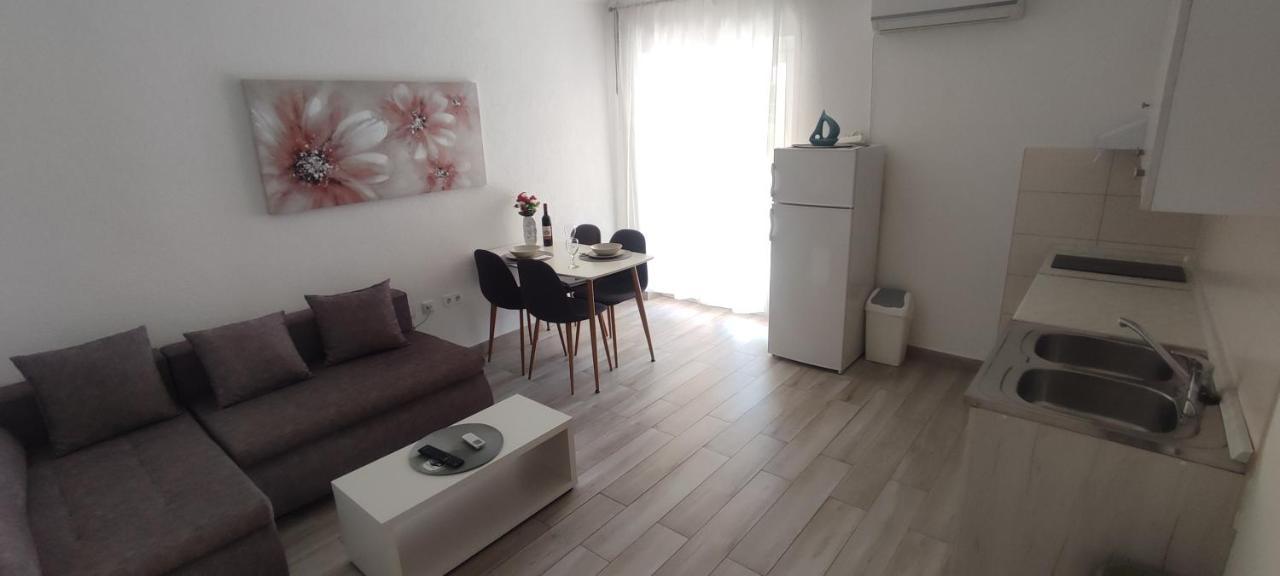 Apartmani Vesna Krk Town Exterior foto